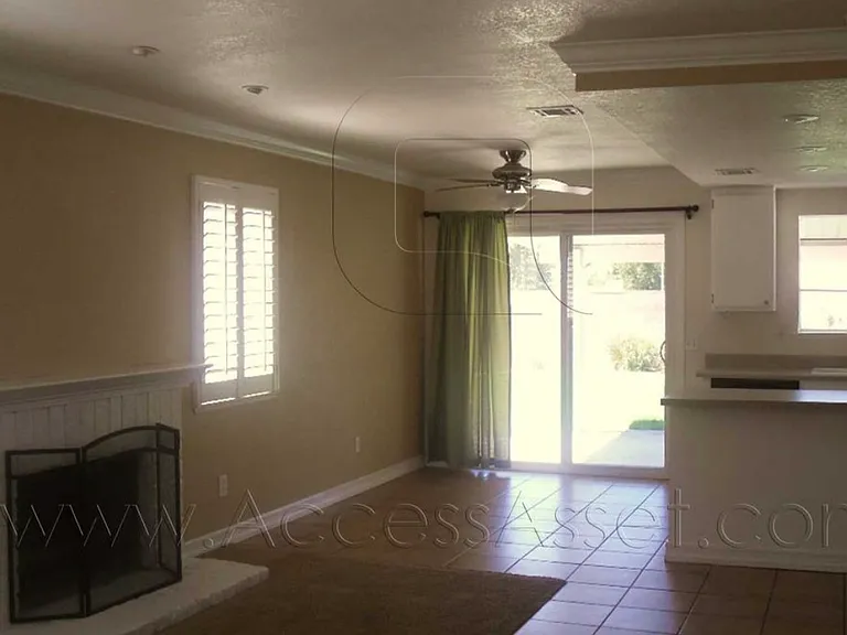1235 N Lincoln St — Photo 4