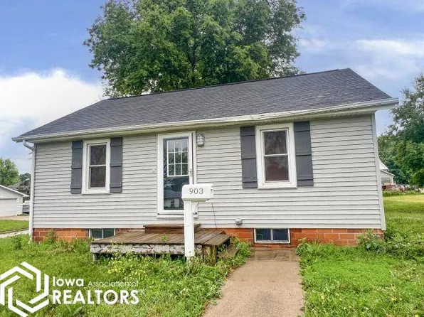 903 15th St, Eldora, IA 50627