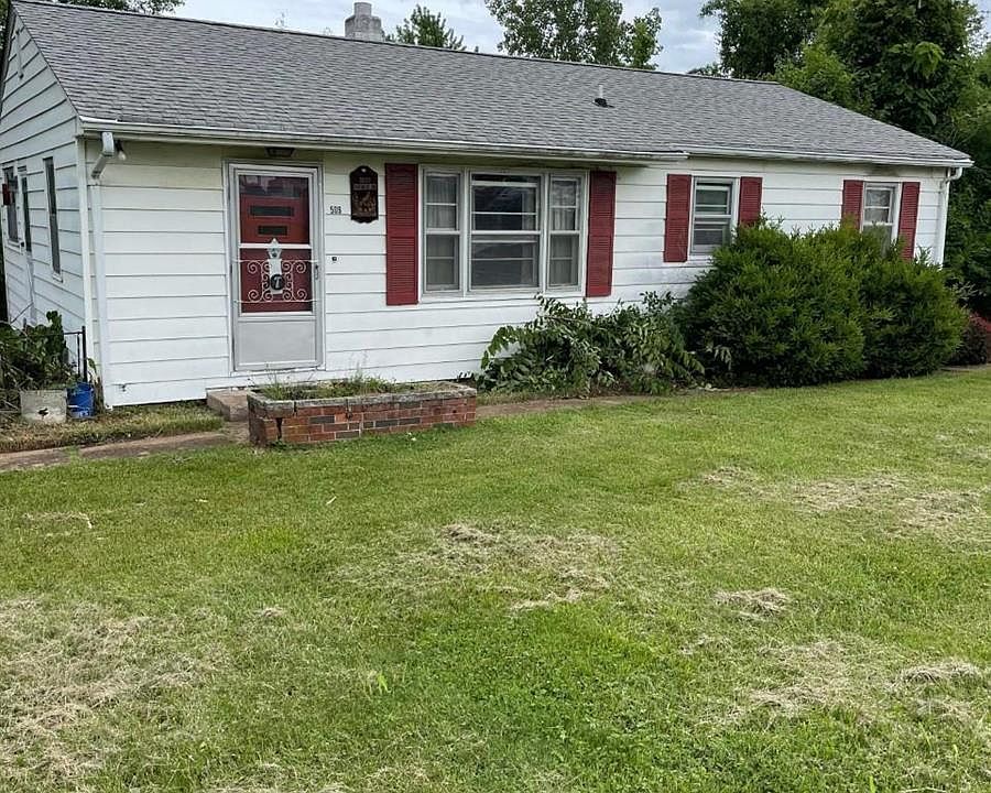 1st image of 509 3rd St