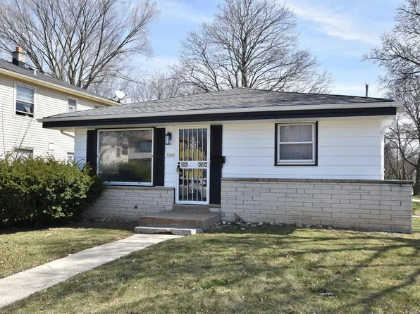 5900 North 68th STREET, Milwaukee, WI 53218