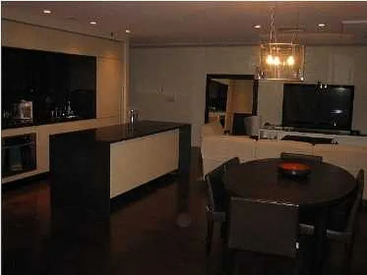 Rented by Evans Real Estate | media 4