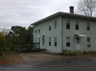 2 Depot Rd APT 3, Oxford, MA 01540
