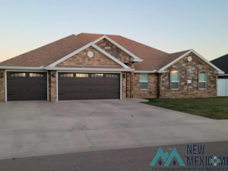 3813 Ethan Ave — Photo 1