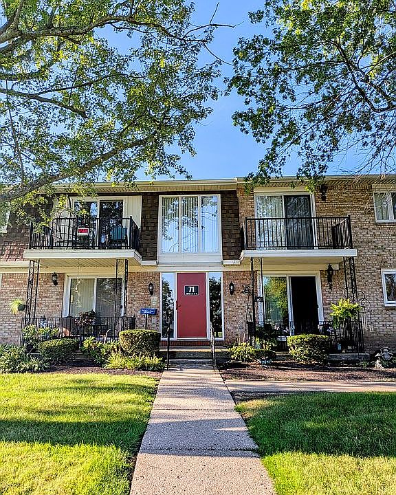 1st image of 71 Georgian Ln APT 5