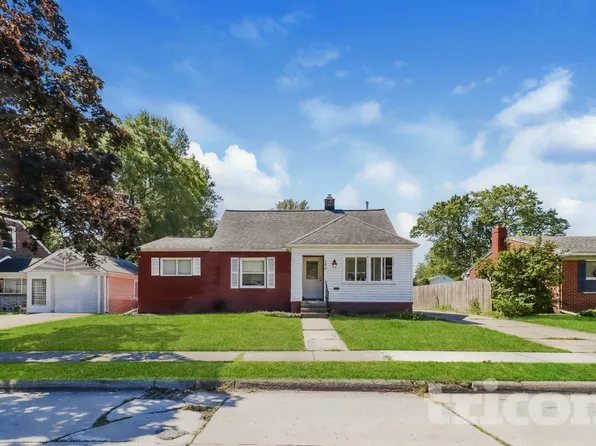 22030 Harper Lake Ave, Saint Clair Shores, MI 48080