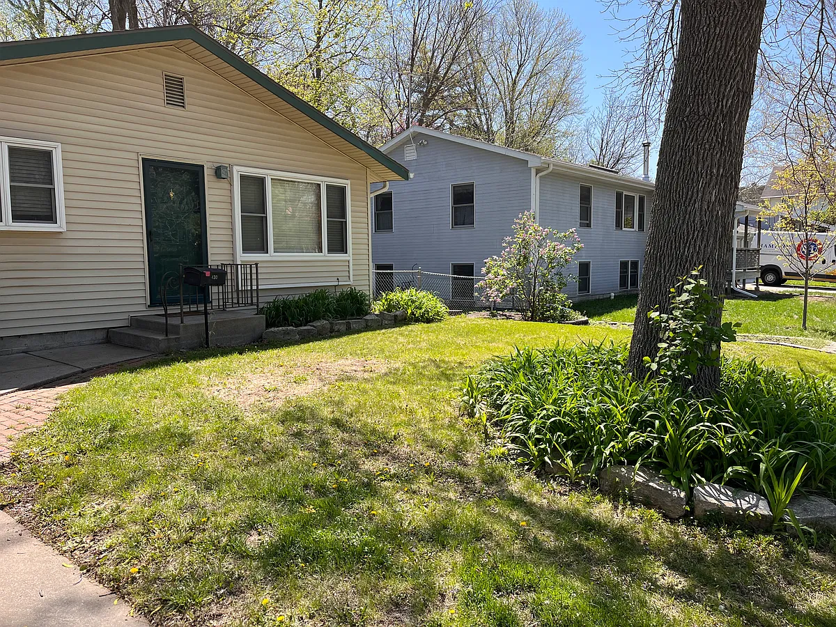 Building Photo - 430 Frost Dr
