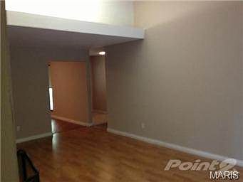 3rd image of 3155 Stafford Ln