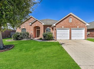 16814 Tower Rdg, Friendswood, TX 77546