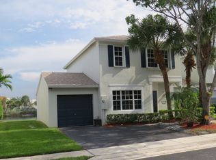 9490 E Plum Harbor Way, Tamarac, FL 33321