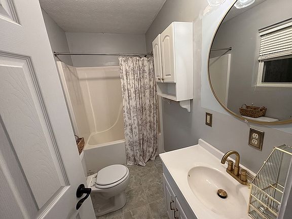 3rd image of 186 Outer Reef Dr