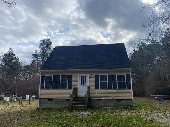 744 Main St, Blackstone, VA 23824