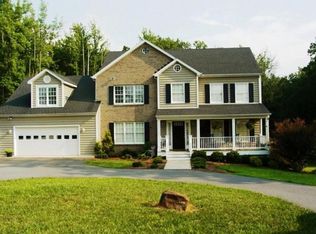 1621 Meadow Down Dr, Forest, VA 24551