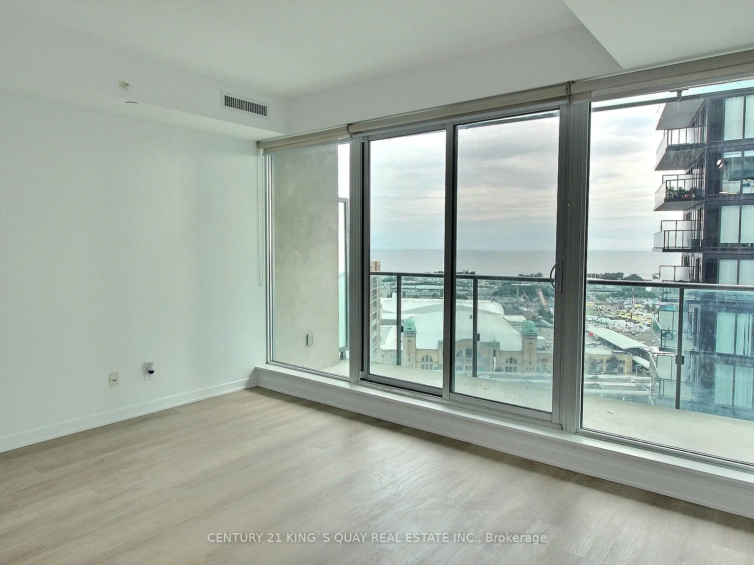 1 bed, $2,430 — Photo 2