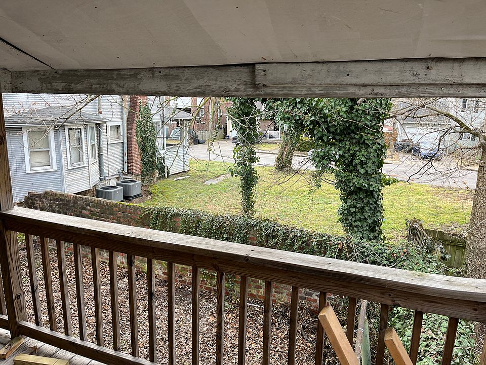 1st image of 1548 1/2 Lewis St