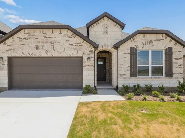 1033 Clayton St, Aubrey, TX 76227
