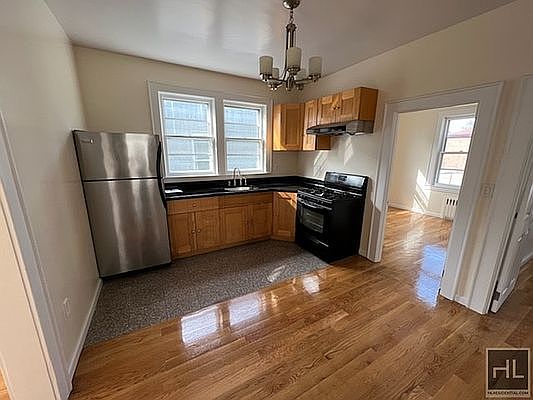 1st image of 15-36 126th St #1
