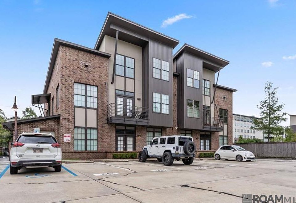 1st image of 333 E Boyd Dr #24