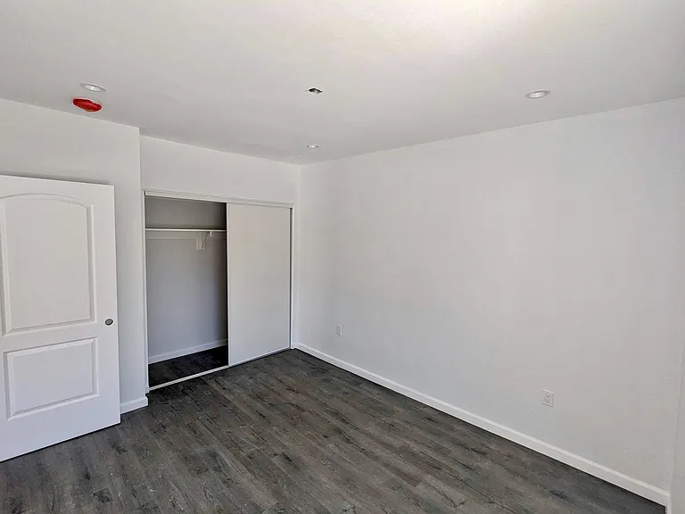 19036 Plummer St #B — Photo 7