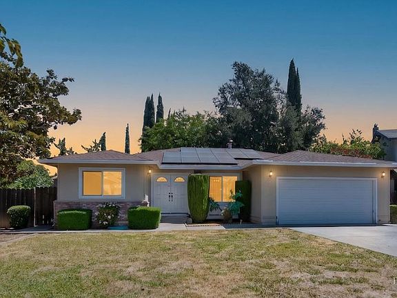 3rd image of 580 Flores Court