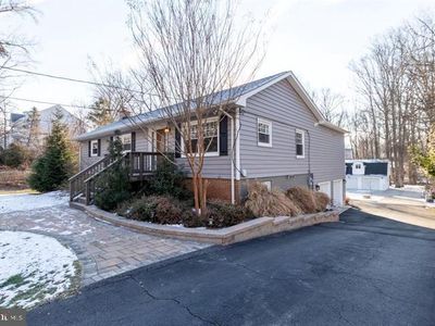 8307 Robey Ave, Annandale, VA, 22003