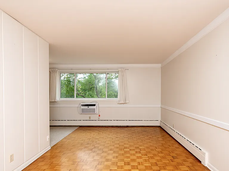 365 Edison Ave #202 — Photo 7