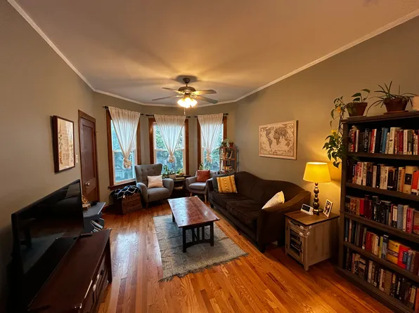 2443 W Warner Ave #2, Chicago, IL 60618