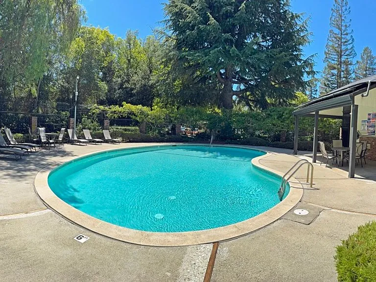 1448 Carnot Dr — Photo 31