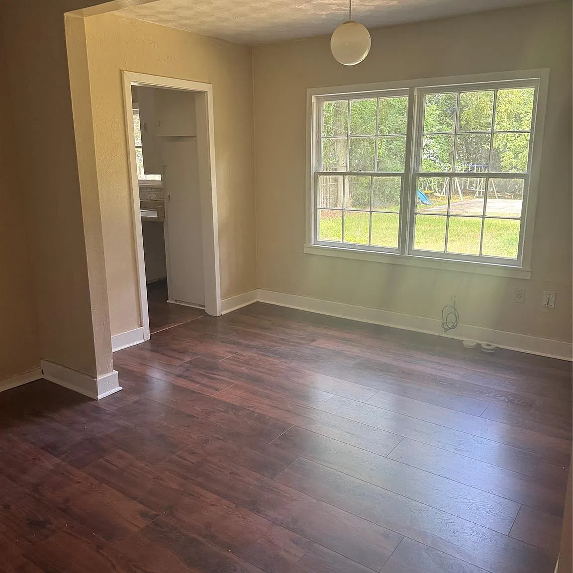 3 bed, 2.0 bath, $1,250 — Photo 4