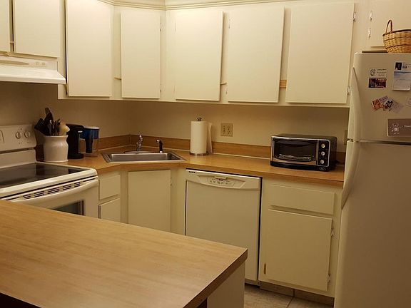 2nd image of 404 Pine Glen Ln APT D-2