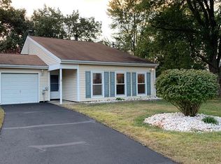 2 Candlewood Ct, Newtown, PA 18940