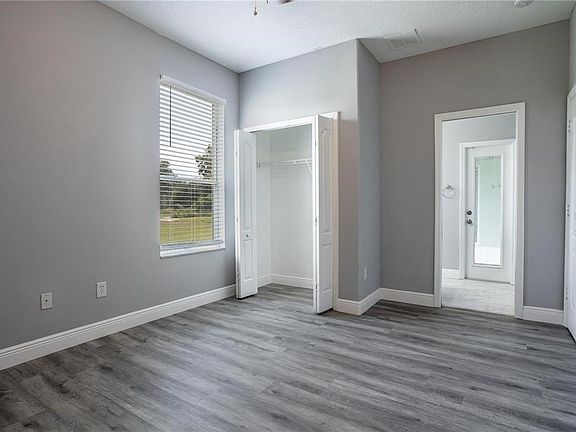 5th image of 4946 Lazy Oaks Way