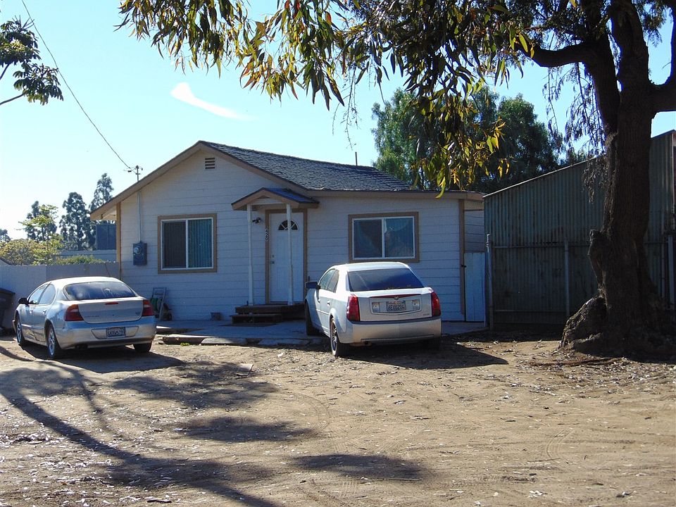 1st image of 420 W 21st St
