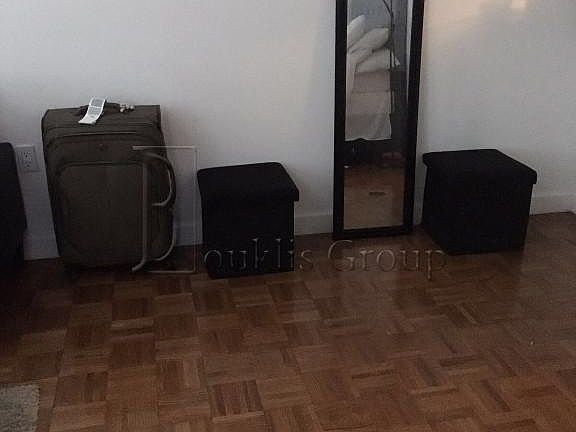 3rd image of 100 Maiden Ln APT 1406
