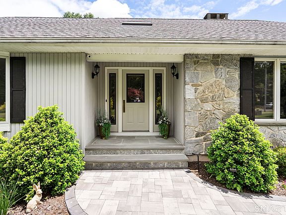 4th image of 65 Spicewood Lane