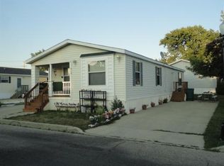 414 4th St, Northfield, IL 60093