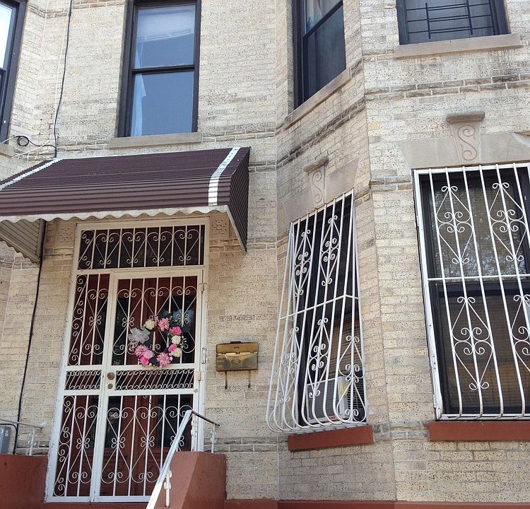 1st image of 338 Cornelia St