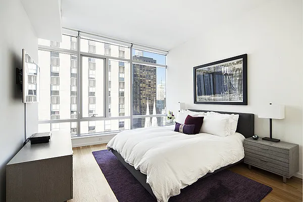 Sold by Stribling | media 3