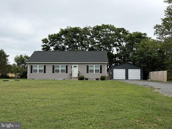 3rd image of 44 Nicholas Mill St