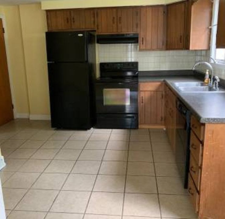 1st image of 119 Glenhaven Dr