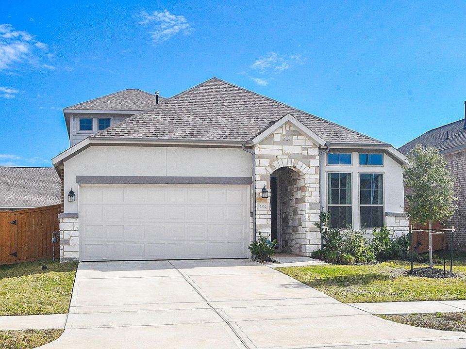 1st image of 7530 Coral Lake Dr