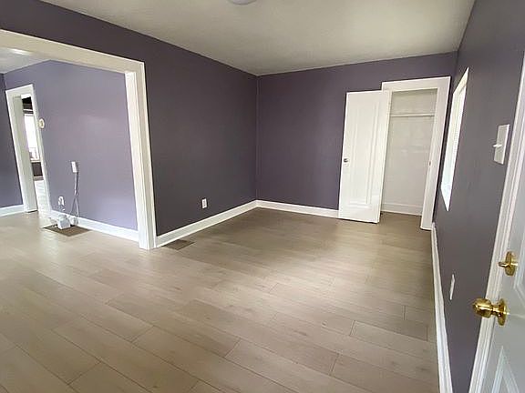 5th image of 2628 Denver Ave