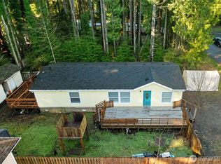 48 Robin Ln, Moclips, WA 98571