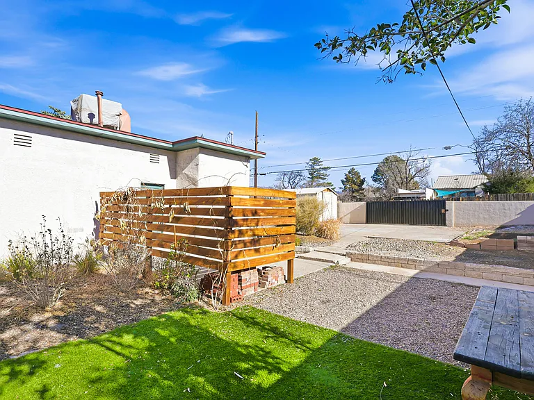 420 Bryn Mawr Dr SE — Photo 12