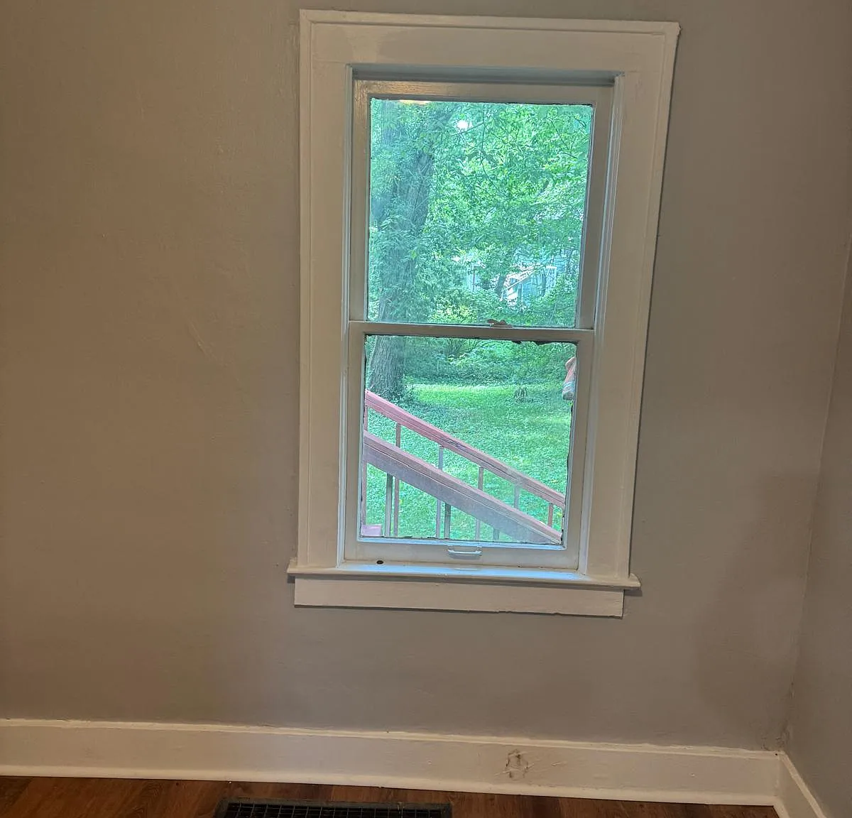 2 bed, 800 sqft, $1,050 — Photo 3