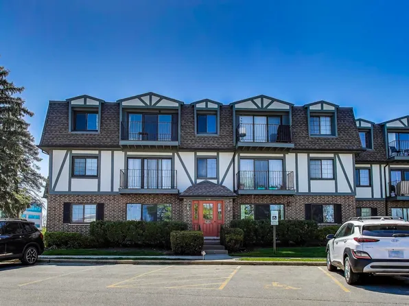 116 Steeple Dr APT E, Buffalo Grove, IL 60089