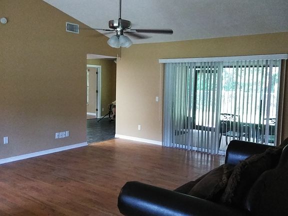3rd image of 6226 W Pinedale Cir