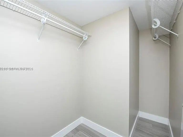 16385 Biscayne Blvd #2616 — Photo 17