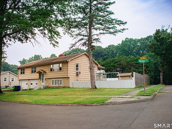 3rd image of 20 Walker Drive