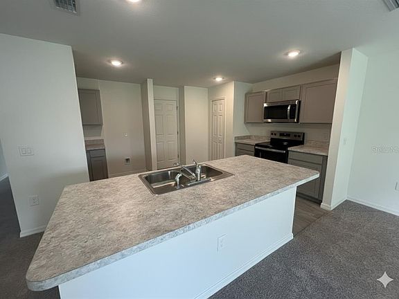 4th image of 2116 Hanson St