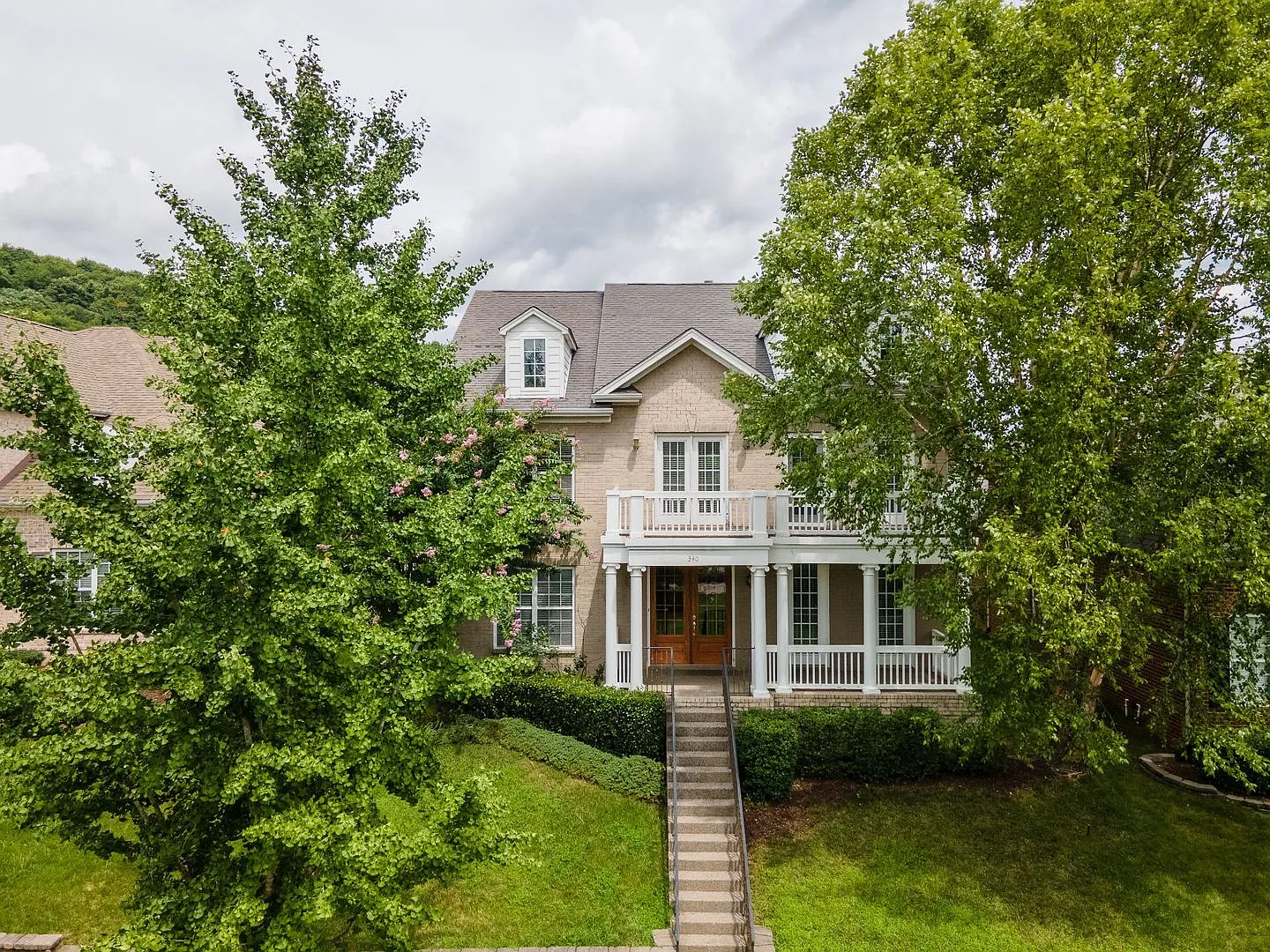 **Luxurious Gated Community In Franklin Zoned For Ravenwood High School** — Photo 2
